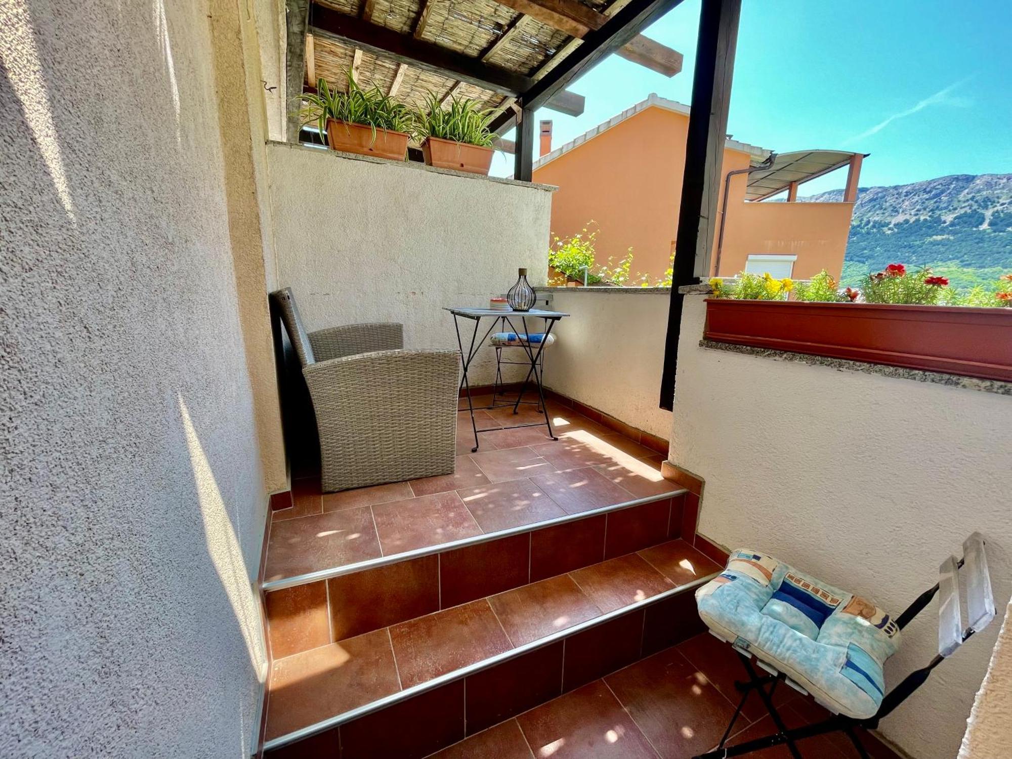 Apartments Rome Baska  Ruang foto